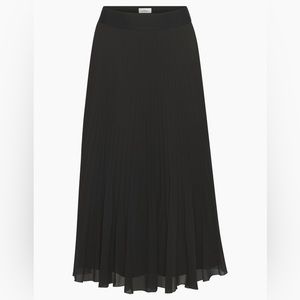 Aritzia Wilfred TWIRL MIDI SKIRT